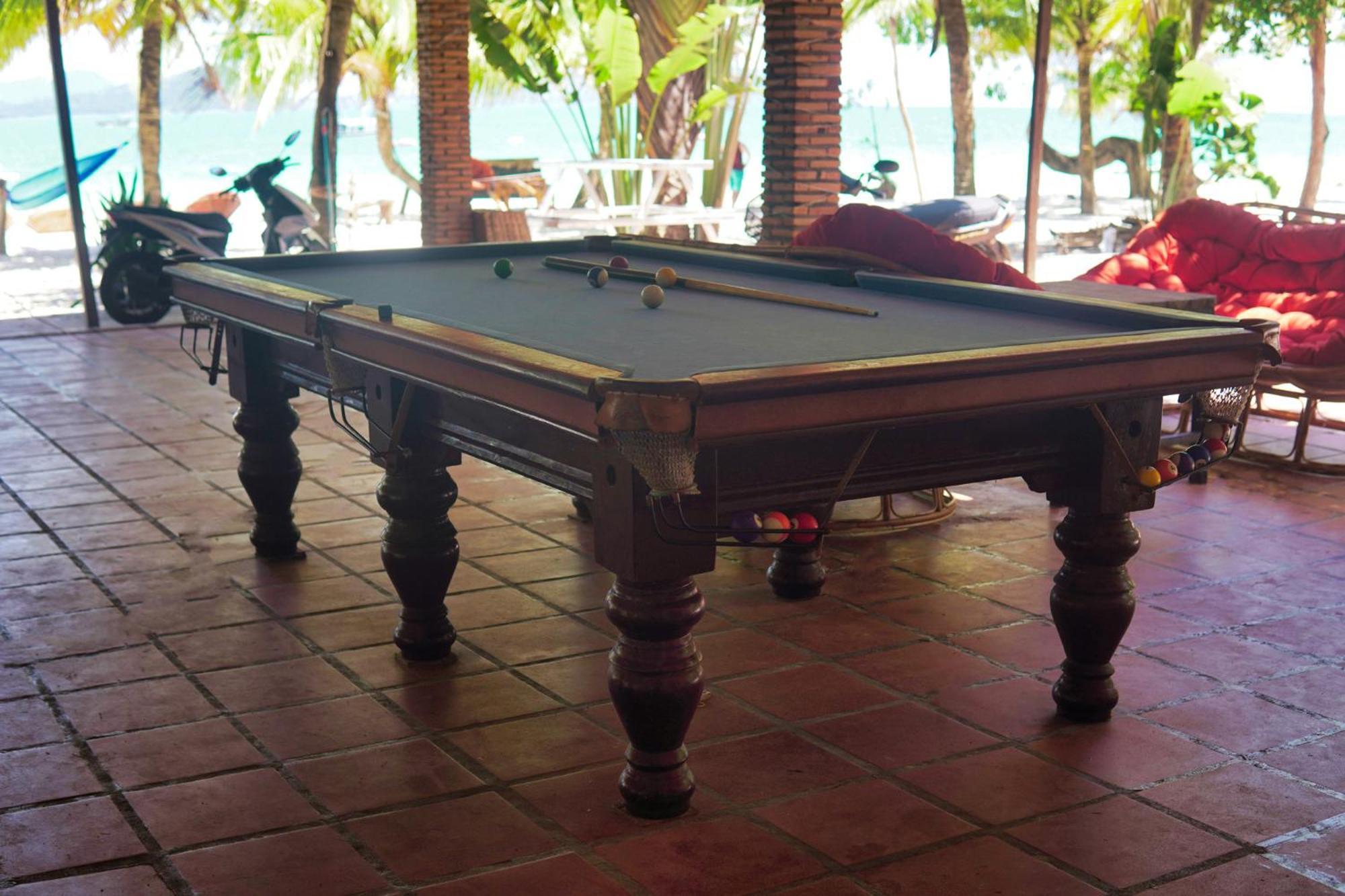 Koh Rong Beach Hostel And Bungalows Kaoh Touch Exterior foto