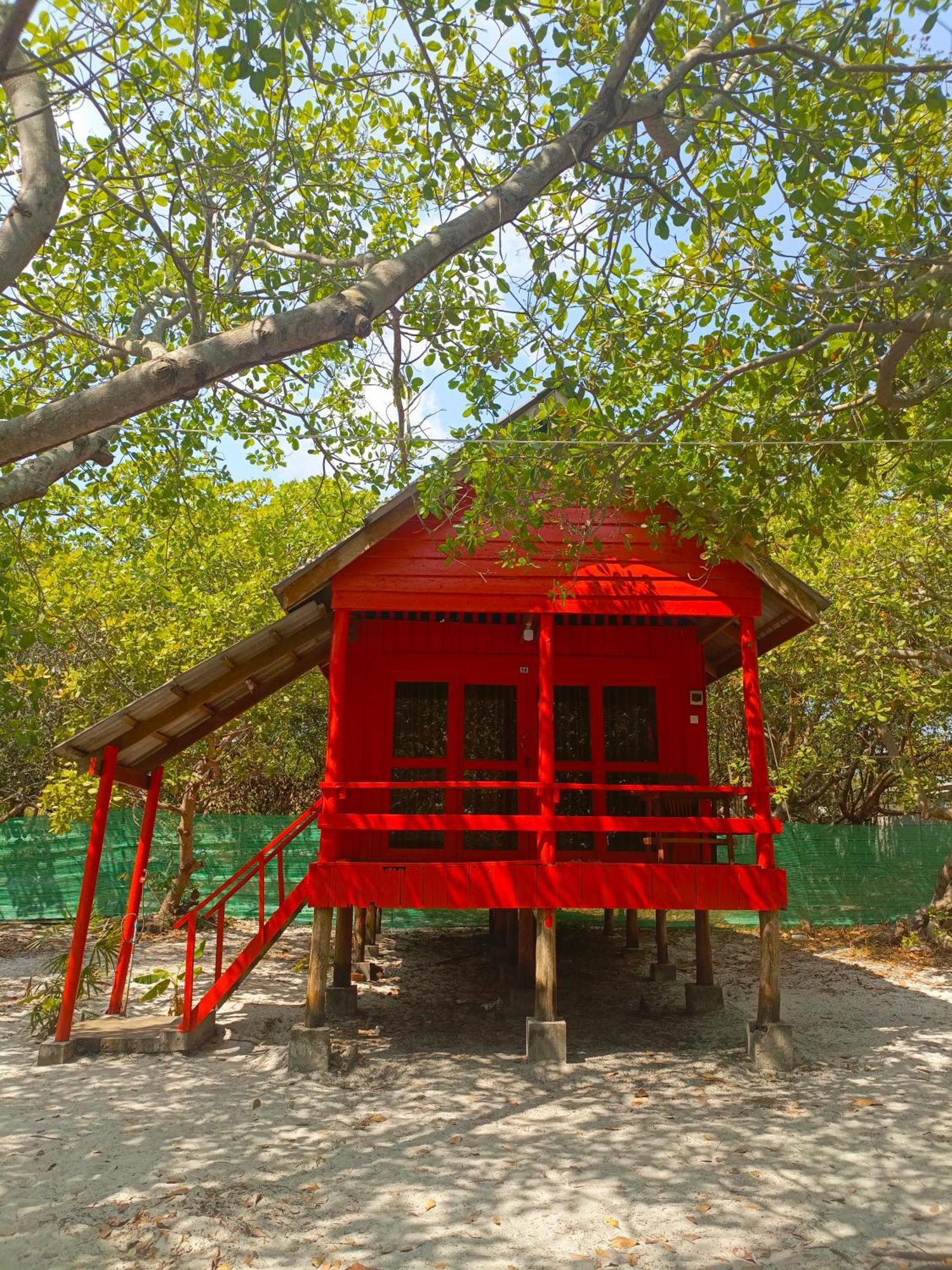 Koh Rong Beach Hostel And Bungalows Kaoh Touch Exterior foto