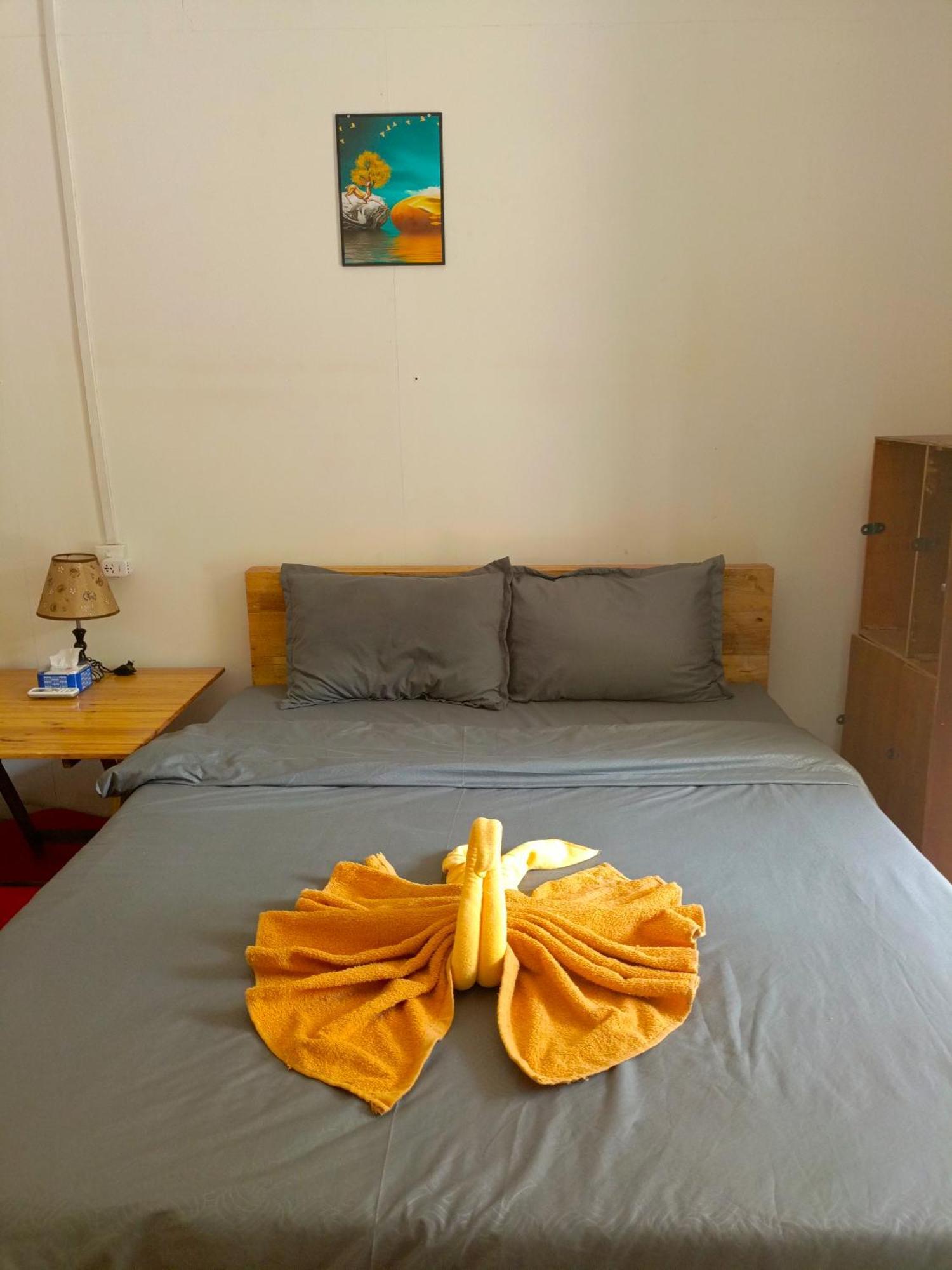 Koh Rong Beach Hostel And Bungalows Kaoh Touch Exterior foto